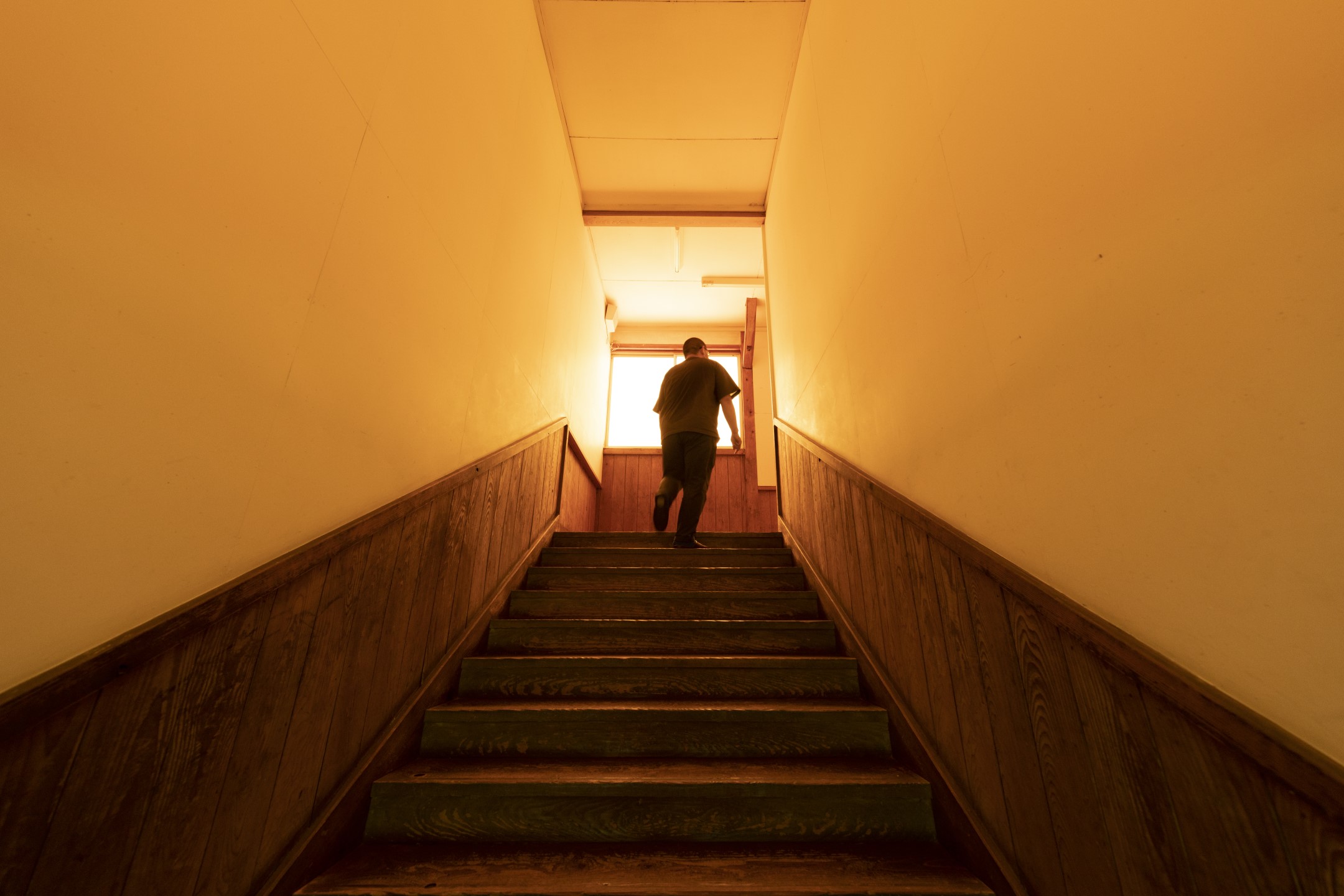 夕方の校舎 作品 大地の芸術祭