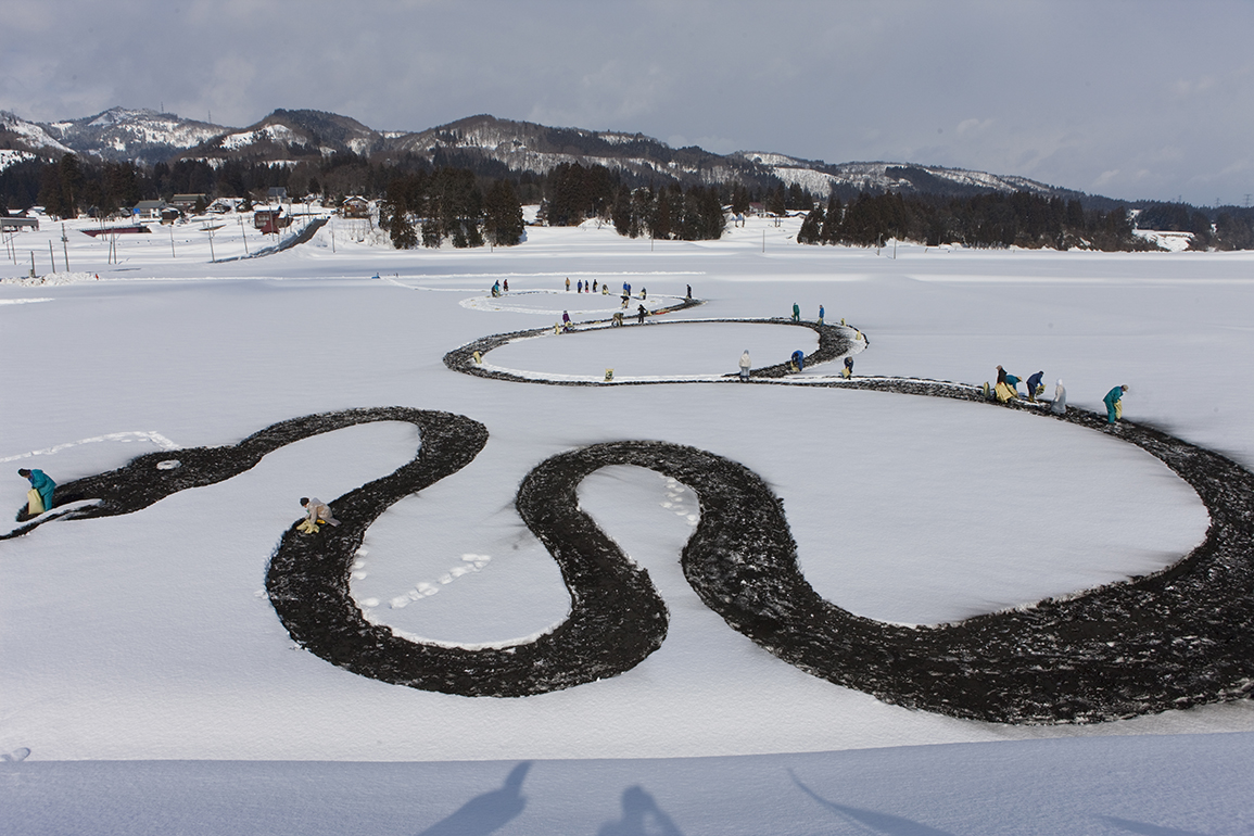 雪アート 新潟ユニット 作家 大地の芸術祭