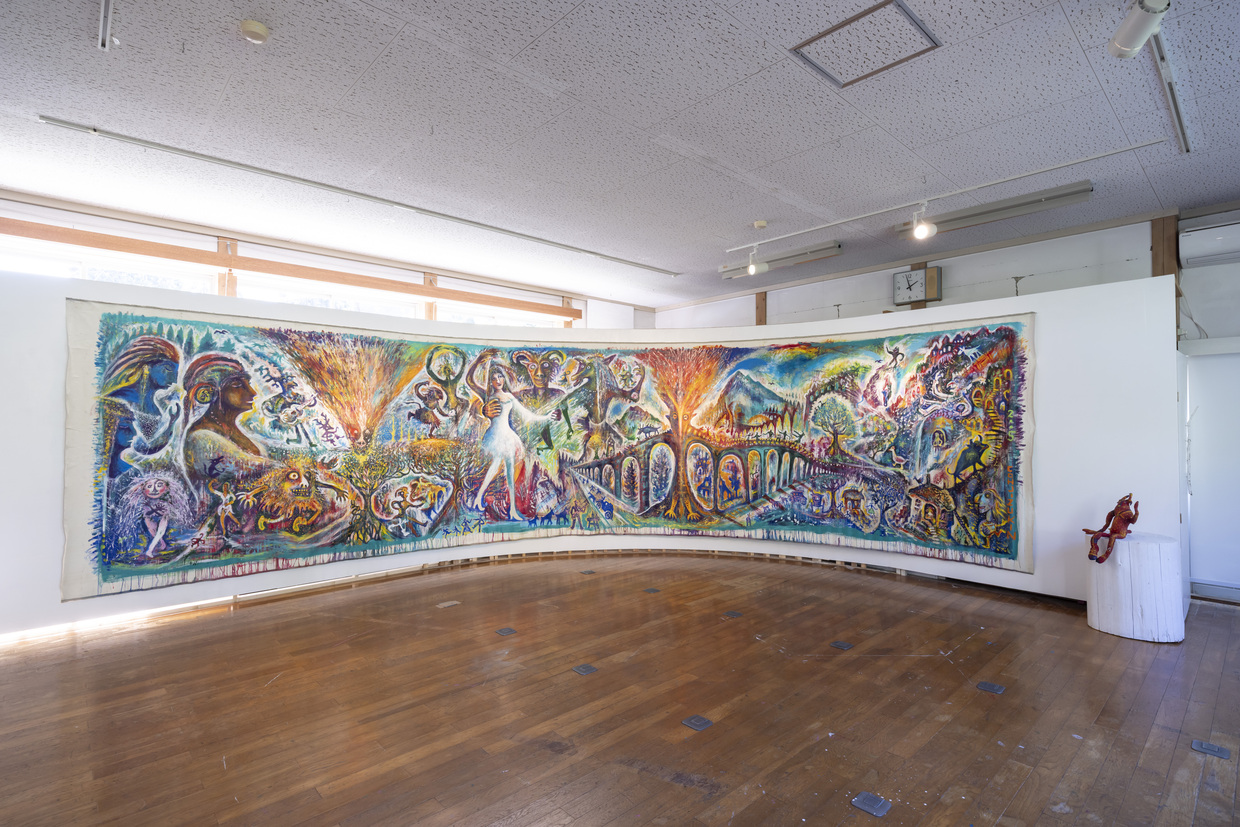 絵本と木の実の美術館 春夏企画展「スズキコージ ネンドキャラバン